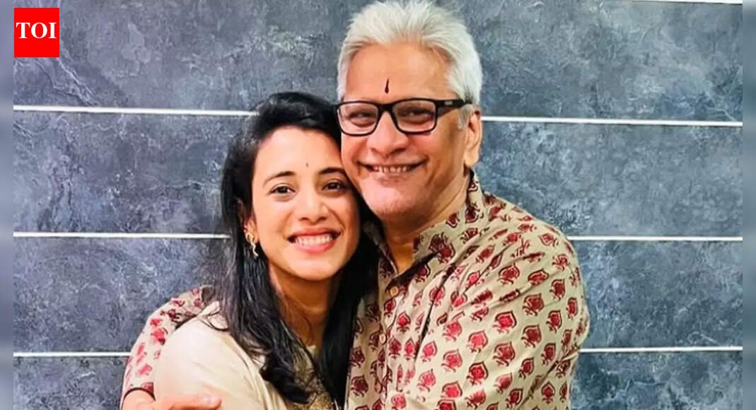 'Blood pressure is slightly elevated': Hospital issues update on Smriti Mandhana’s father after wedding postponed | Cricket News
