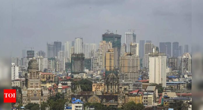 Mumbai weather: Sunny skies, pleasant temperatures; AQI remains poor | Mumbai News