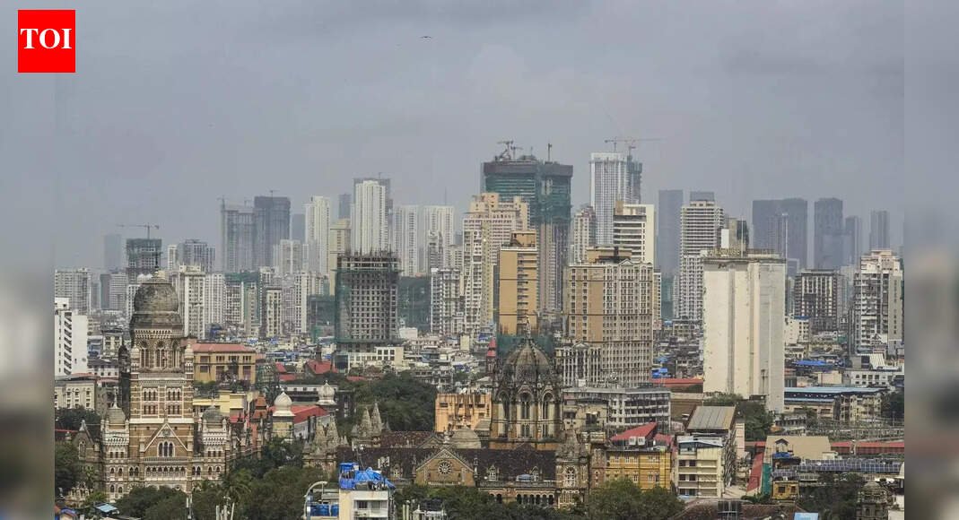 Mumbai weather: Sunny skies, warm temperatures; AQI remains poor | Mumbai News