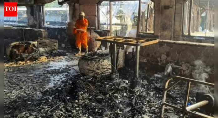 25 killed in Goa nightclub inferno; police team in Delhi to arrest owners | India News