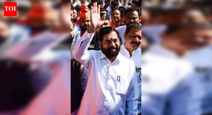 5 Navi Mumbai ex-corporators join Shiv Sena; move seen as a blow to Shiv Sena (UBT) & Congress | Mumbai News