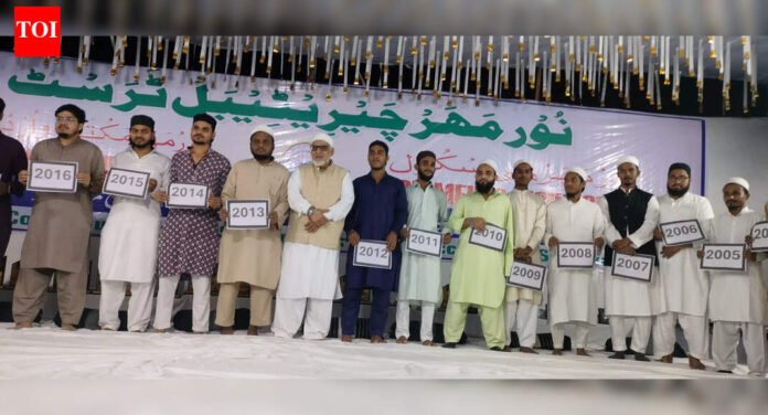 A unique experiment in imparting traditional and modern education turns 25 | Mumbai News