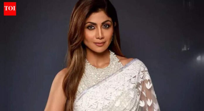 Amidst Rs 60 crore fraud case against her and husband Raj Kundra, and reports of complaint against Bastian Bengaluru, Shilpa Shetty now opens her new restaurant |