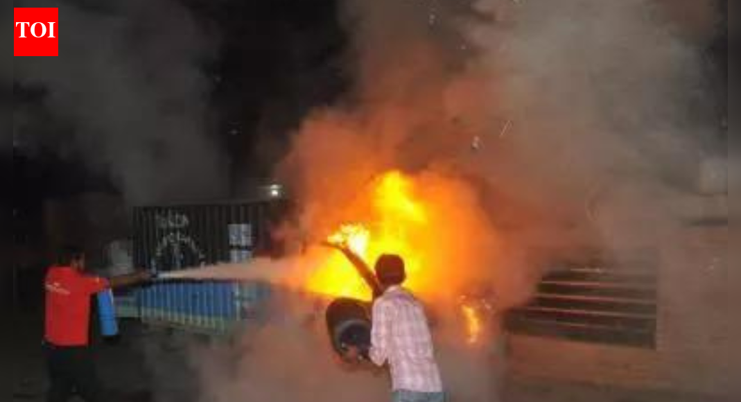 Bangladesh unrest: Mob torches BNP leader’s house; 7-year-old daughter burnt to death