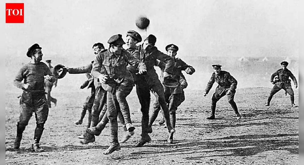 Christmas Throwback: When Football silenced guns — and stopped a World War | Football News