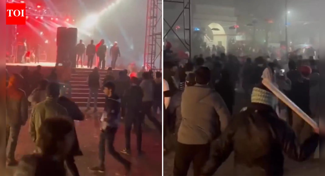 Concert attack in Bangladesh: James show cancelled after bricks hurled; 15–20 students injured