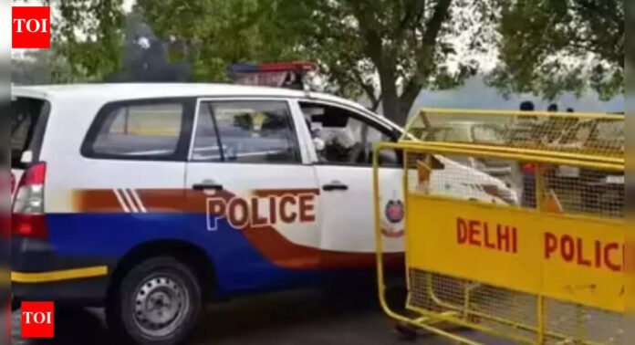 Delhi Bomb Threat: Multiple Delhi schools receive threat emails; students evacuated | Delhi News