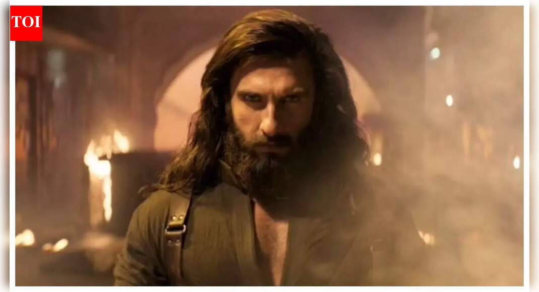 'Dhurandhar' box office collections Day 14: Ranveer Singh–Akshaye Khanna starrer ends historic Week 2 with lowest daily earnings amid 'Avatar: Fire and Ash' release; worldwide collections cross Rs 700 crore |