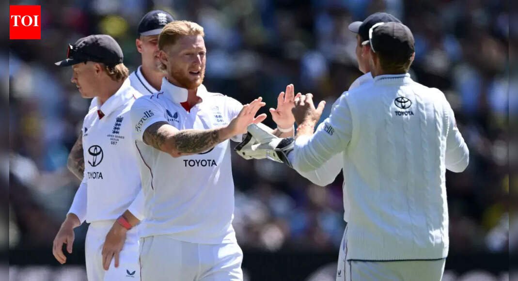 England 26/0 in 4.0 Overs | AUS vs ENG 4th Ashes Test Live: Australia 132 all out; England need 175 runs to win MCG Test