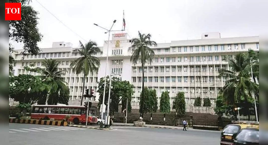Govt clears Backbay devpt plan tweak, paves way for marina, helipad & new rds | Mumbai News