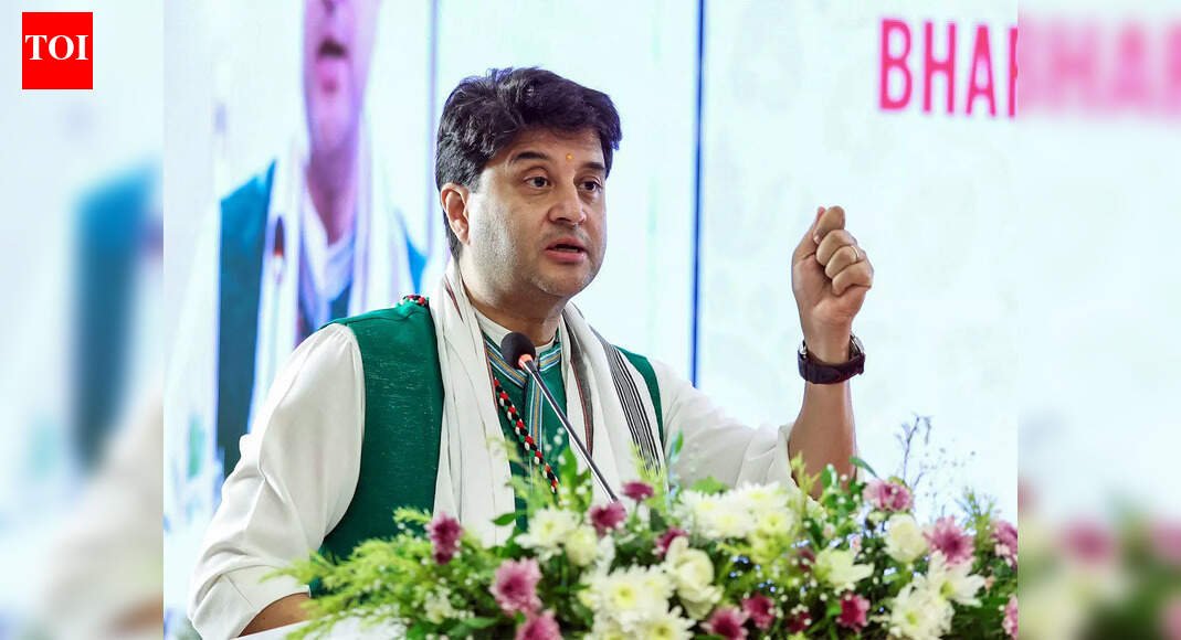 Govt softens stand on pre-installation of Sanchar Saathi | India News