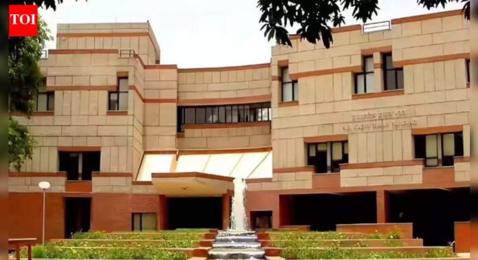 IIT-Kanpur sets new record 672 job offers on Day 1 of placements | Mumbai News