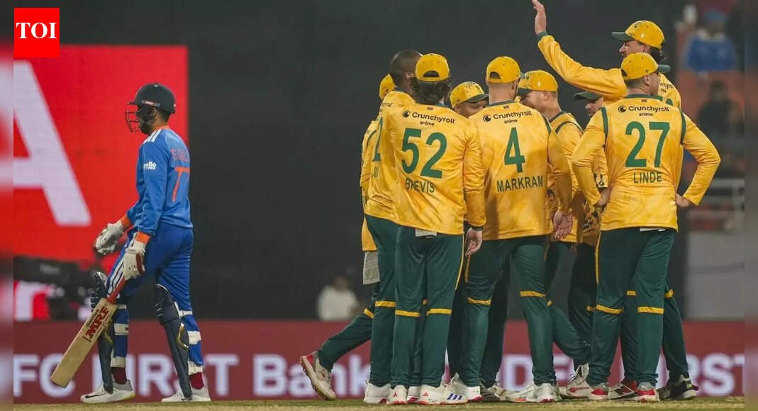 IND vs SA: India crumble in 214 chase as South Africa level T20I series 1-1 | Cricket News