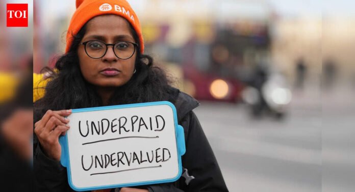 Indian doctors are leaving the UK! Money troubles or policy pressures? Here’s the real reason