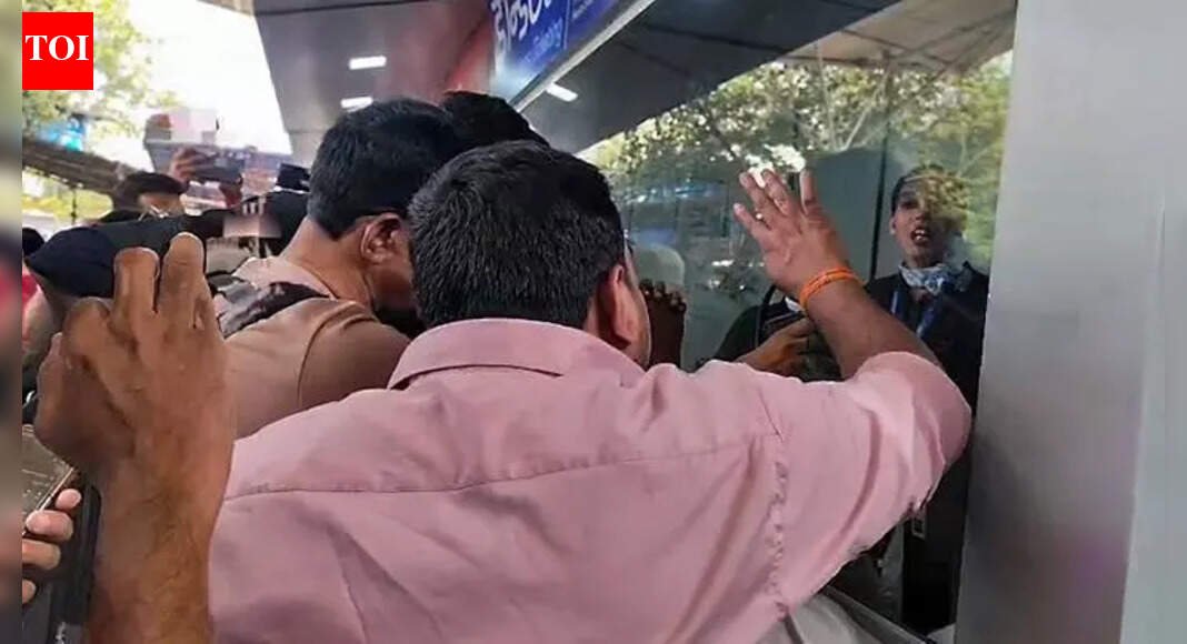 Indigo ground staff face violence, chaos during mass flight delays and cancellations | Mumbai News