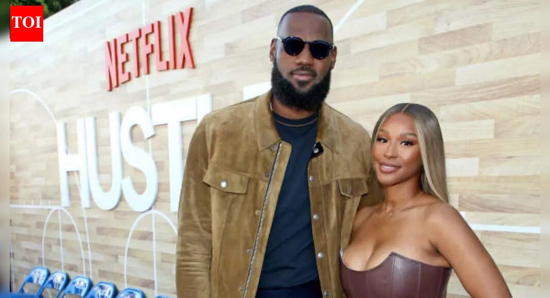 “It’s amazing to watch”: LeBron James reacts emotionally as Savannah James steps into her own spotlight away from NBA stage | NBA News