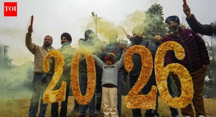 Joy, festivity, fireworks: India welcomes New Year 2026; President Murmu extends greetings | India News