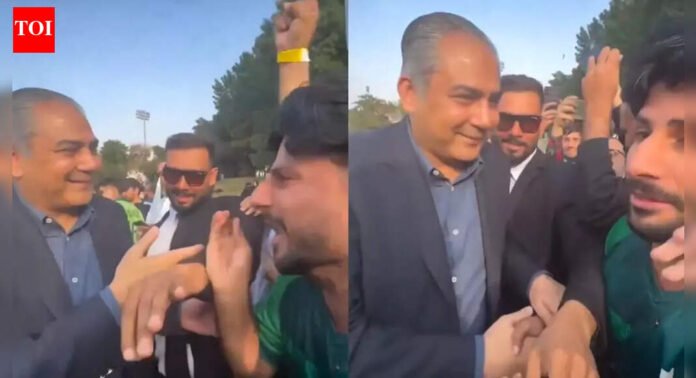 'Kabhi dhoka nahi deta': PCB chief Mohsin Naqvi asked to appoint ex-Pakistan skipper as T20 World Cup mentor - Watch | Cricket News