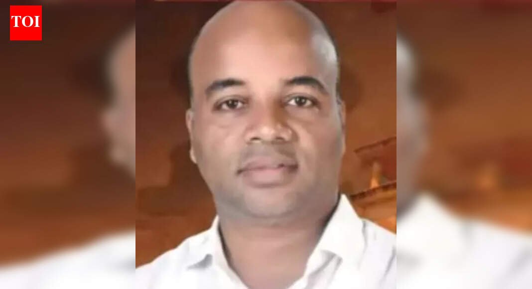 Khopoli Shiv Sena councillor’s husband hacked to death in Raigad; police register FIR against district president, 2 sons of NCP activist and 7 others | Mumbai News