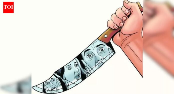Maharashtra: Man stabbed on local train, assailant flees | Mumbai News