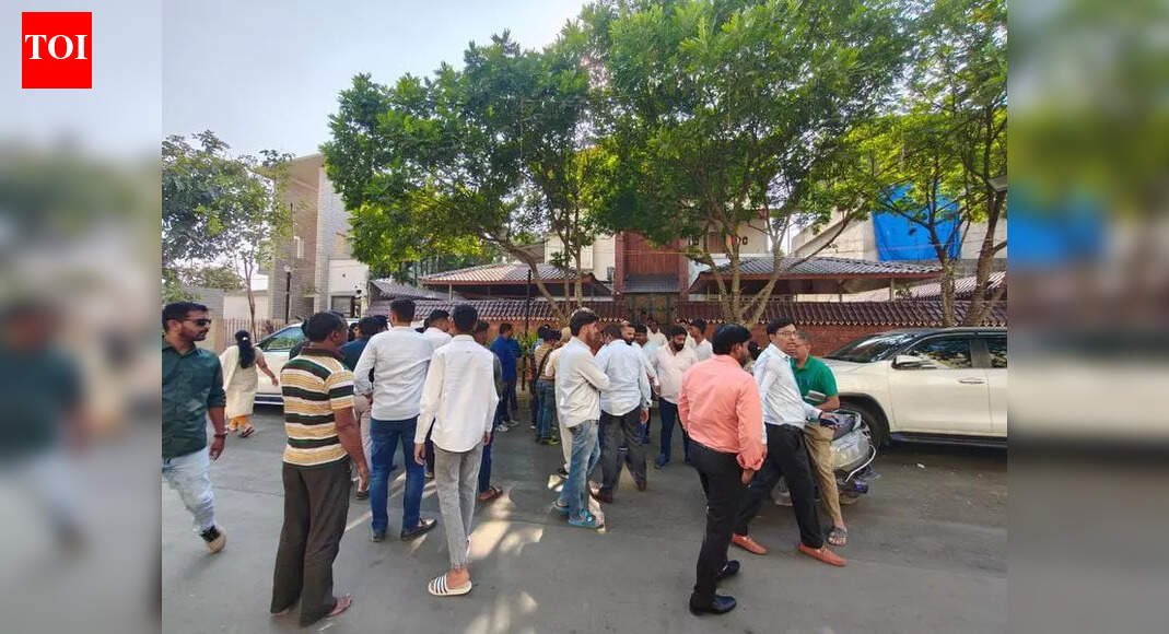 Maharashtra municipal corporation polls: Mahayuti seat sharing with Eknath Shinde’s Shiv Sena leaves BJP aspirants unhappy in Kalyan-Dombivli | Mumbai News
