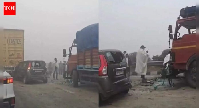 Multiple vehicles collide on Eastern Peripheral expressway in Greater Noida amid dense fog; several injured | Noida News