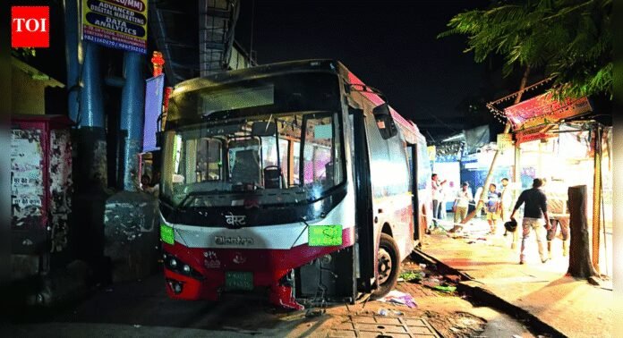 Mumbai BEST Bus Accident: 2 Mondays, a year apart, BEST bus taking U-turn mows down 4, injures 14 on footpath in Mumbai's Bhandup; driver suspended | Mumbai News