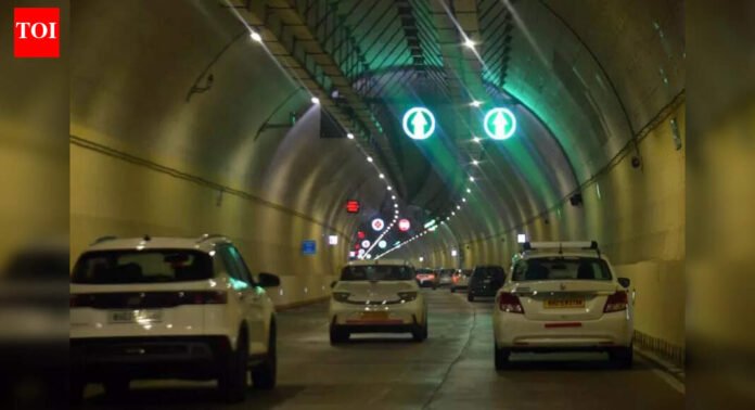 Mumbai: Coastal Road tunnel shut after smoke scare | Mumbai News