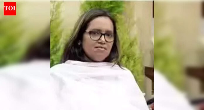 Mumbai Congress releases ‘chargesheet’, alleges corruption and administrative failure in BMC, accuses BJP-led Mahayuti government of looting public money through civic administrator | Mumbai News