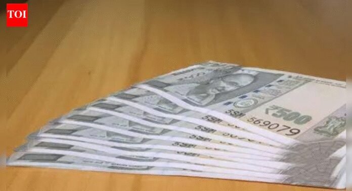 Record low! Rupee falls by 23 paise against US dollar; reaches 91.01