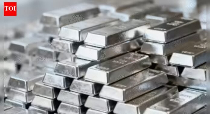 Silver prices at new high of over Rs 1.9L/kg