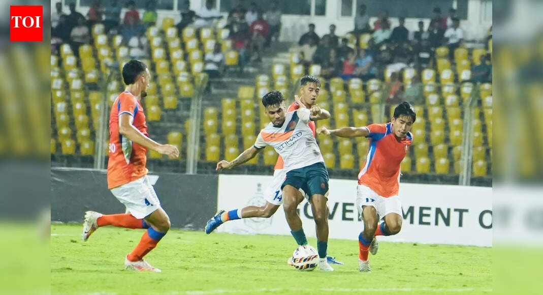 Take pay cuts to save season: ISL clubs to players | Goa News