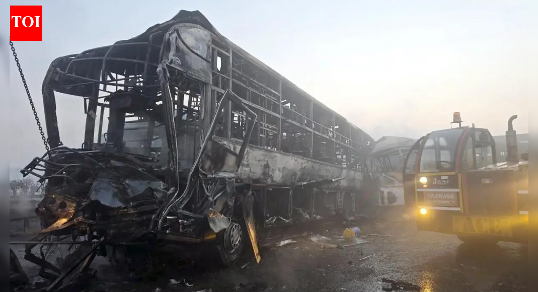 Tragic Delhi-Agra Expressway Collision: Multiple Buses Catch Fire; Casualties Reported | Agra News