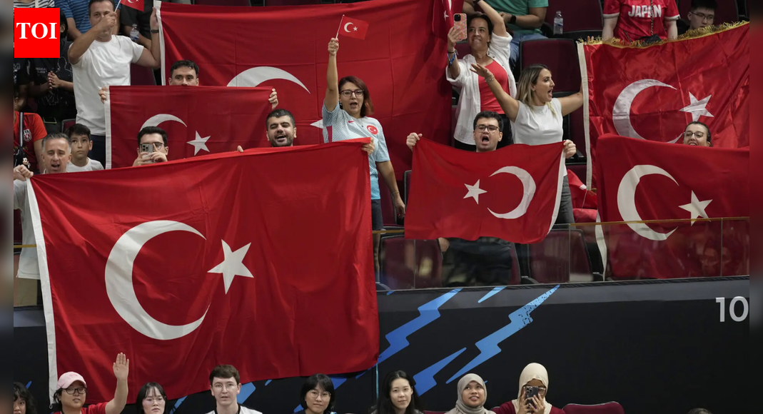 Turkey nationwide sweep: Istanbul arrests 125 IS suspects; coordinated raids across 25 provinces