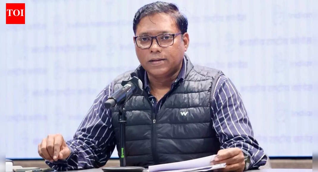 ‘Hasty’ SIR will cost democratic rights of poor, vulnerable sections: Congress' Sasikanth Senthil | India News