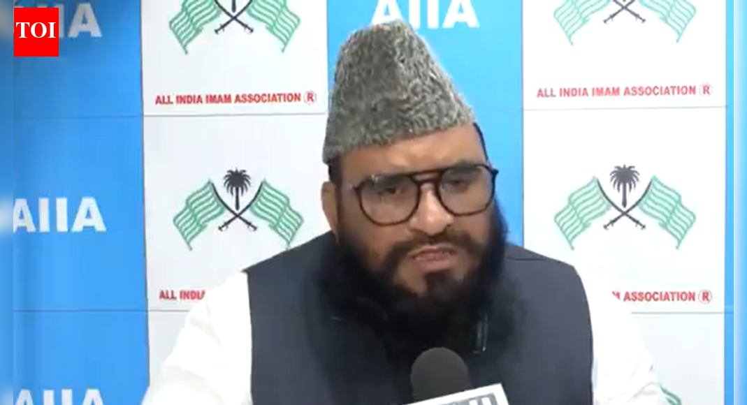 ‘It is laughable’: Maulana Rashidi reacts to RSS chief's 'Hindu rastra' call; terms it vote bank politics | India News