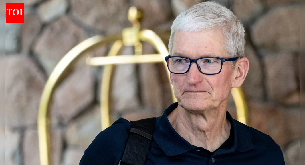 Apple executives are 'booking extended hotel stays' in South Korea and the reason is Samsung and SK Hynix