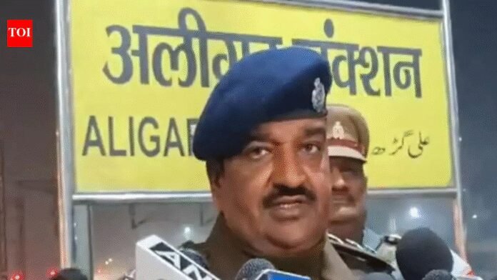 Bomb scare: Delhi-Patna Tejas Rajdhani halted briefly; nothing suspicious found | India News