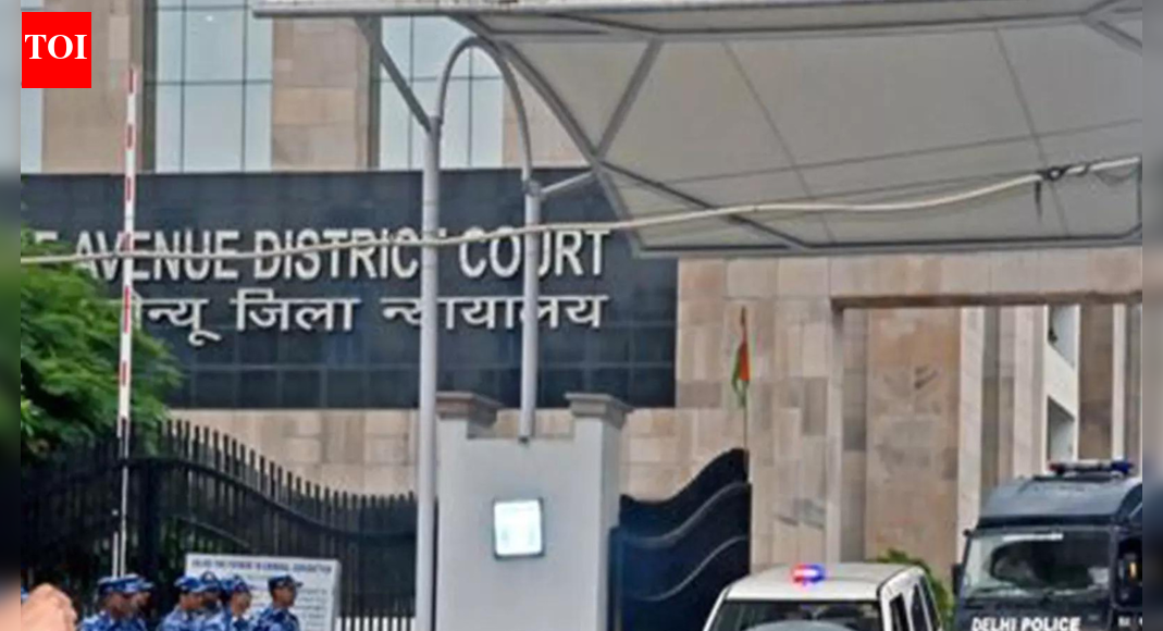 Delhi: Court convicts 3 including MCD Engineer for demanding bribe for house construction | India News