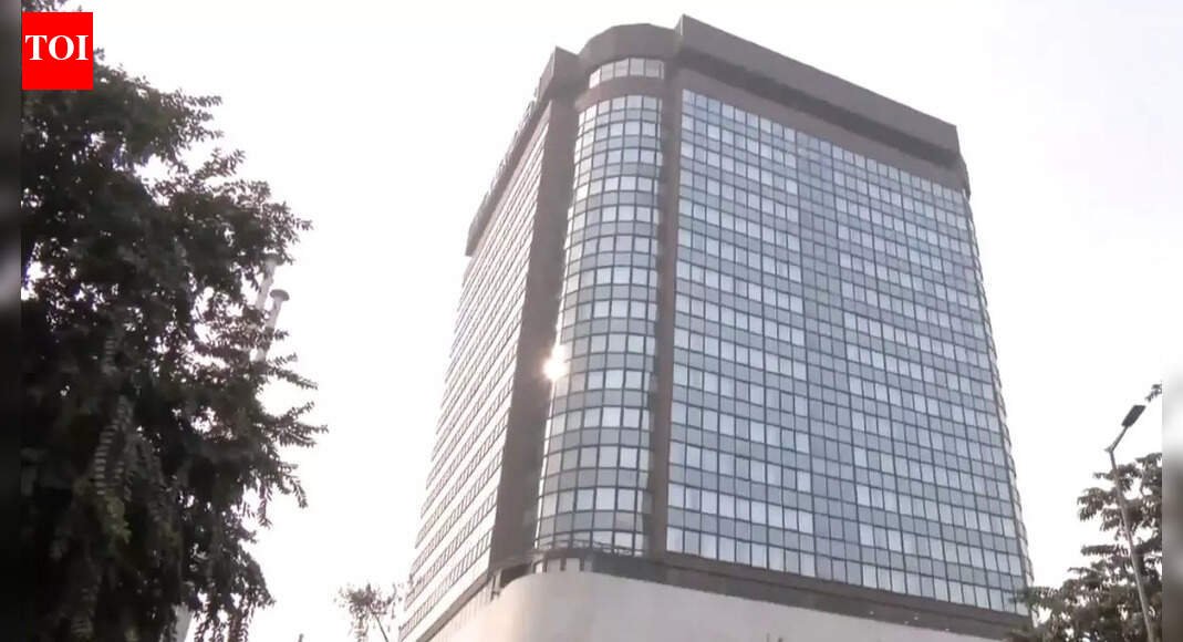 Delhi: Man found dead after falling from height at Le Méridien hotel; probe underway | Delhi News