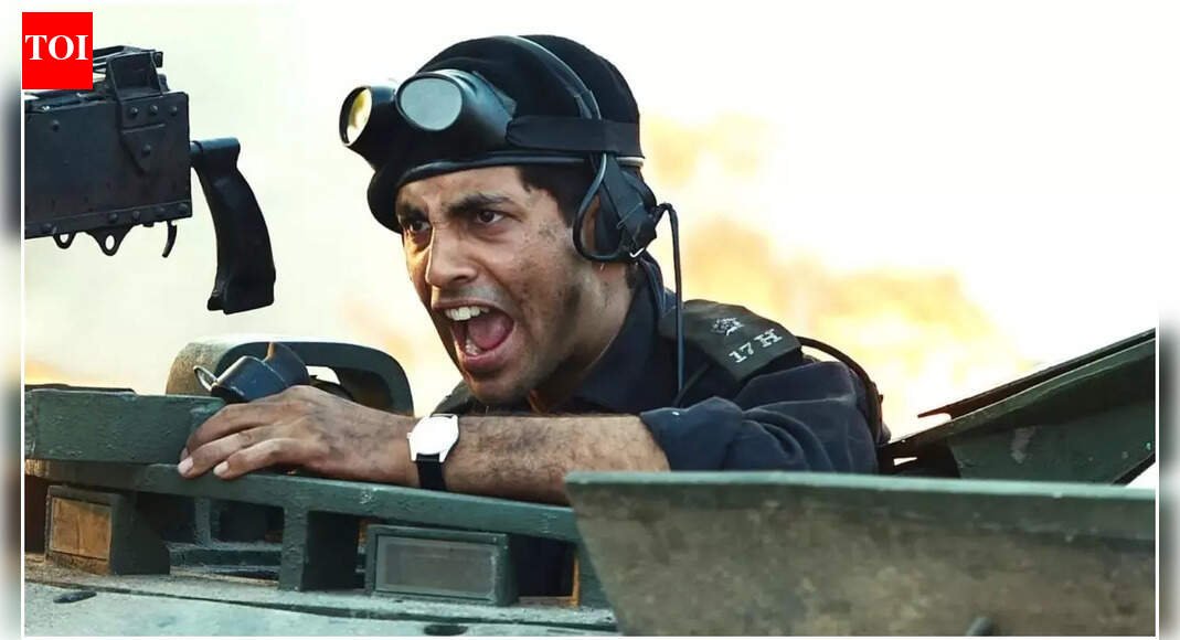 'Ikkis' box office collection Day 5: Agastya Nanda starrer struggles on first Monday, mints Rs 1.35 crore as 'Dhurandhar' continues to dominate | Hindi Movie News