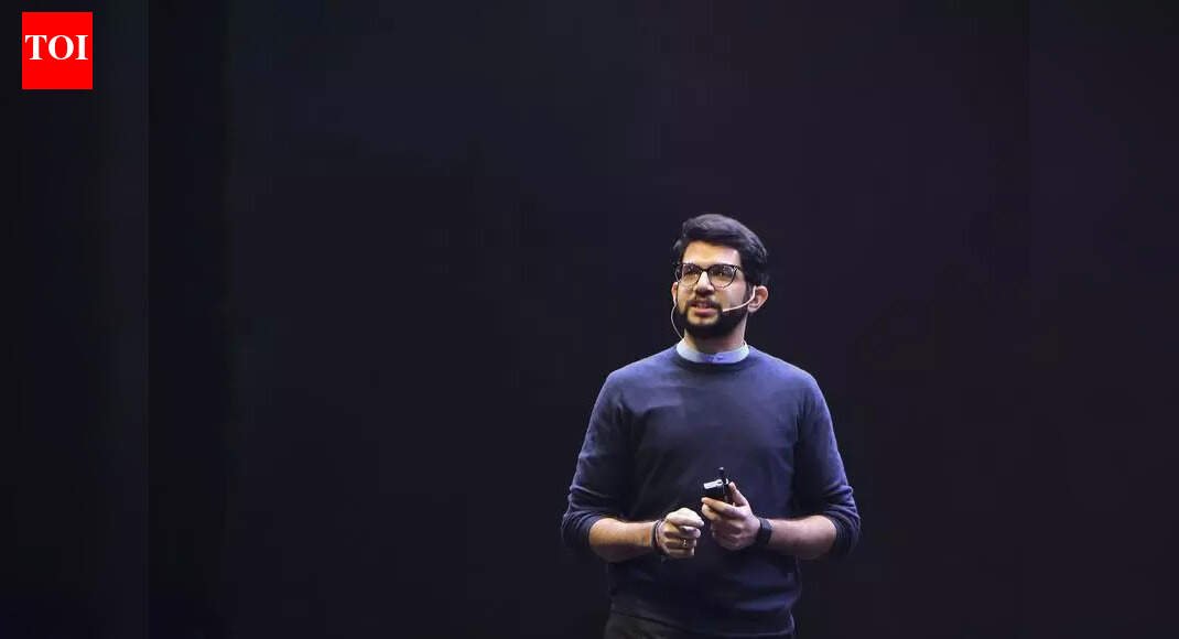 In Aaditya Thackeray assembly seat, four of six electoral wards have Shiv Sena (UBT) rebels contesting Mumbai civic body election | Mumbai News