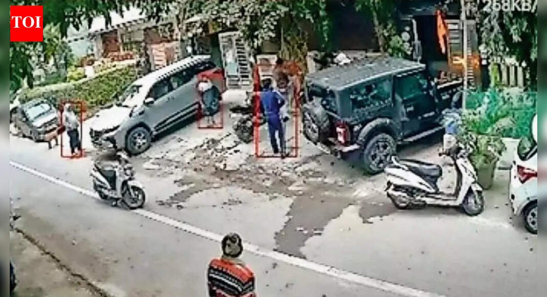 Laxmi Nagar assault: New clip shows SUV crashing into house; accused Omkar Yadav claims self-defence in viral video | Delhi News