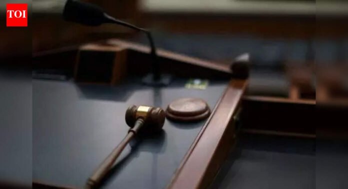 Maharashtra: Thane court acquits father-son duo accused of killing man | Mumbai News