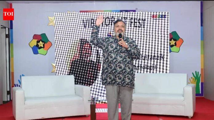 Mumbai: Author Devdutt Pattanaik inaugurates the first edition of VIBGYOR literature fest | Mumbai News