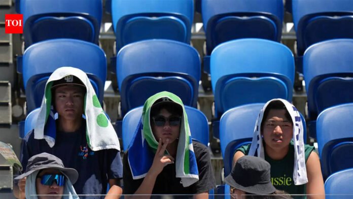 Play suspended at Australian Open over extreme heat: Organisers | Tennis News