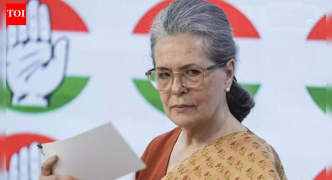 Regular check-ups due to pollution? Sonia Gandhi admitted to Delhi hospital; kept under observation | India News