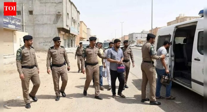 Saudi Arabia arrests nearly 19,000 illegal residents, deporting over 10,000 in one week | World News