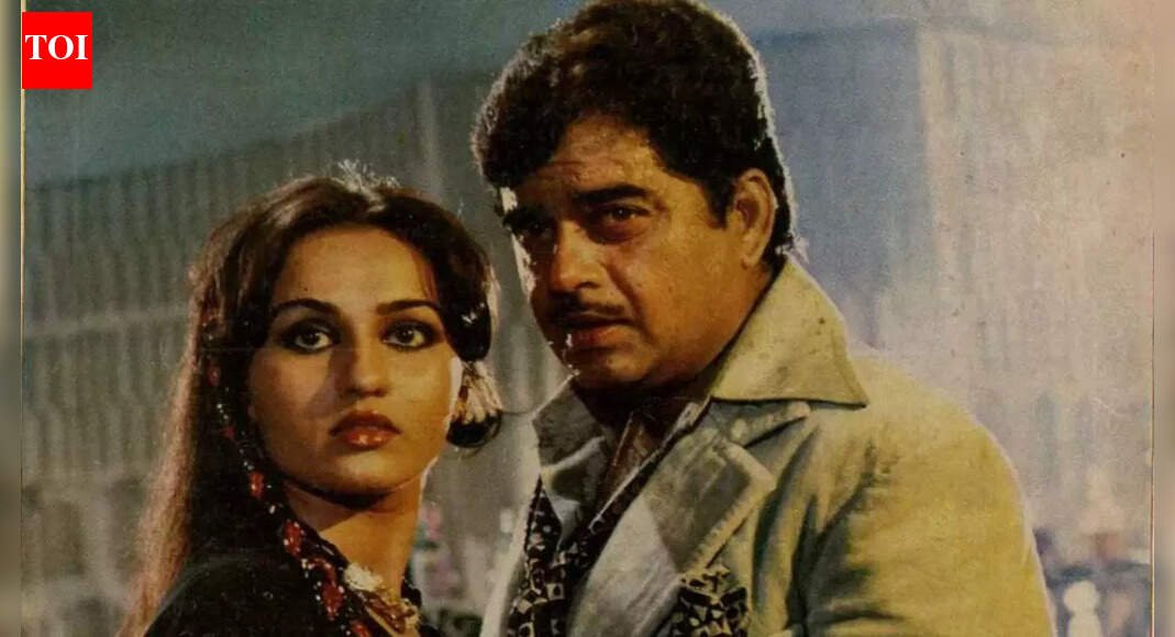Shatrughan Sinha wishes Reena Roy on her birthday, calls her a ‘friend’ after once admitting to feeling guilty about two-timing her with wife Poonam Sinha | Hindi Movie News