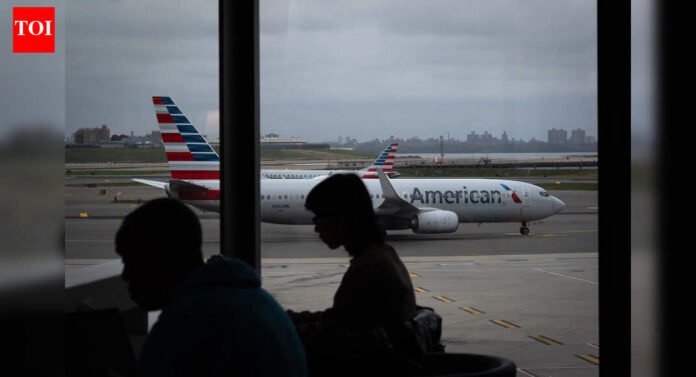 US strikes Venezuela: Hundreds of flights cancelled disrupting Caribbean travel; JetBlue, United Airlines & more impacted